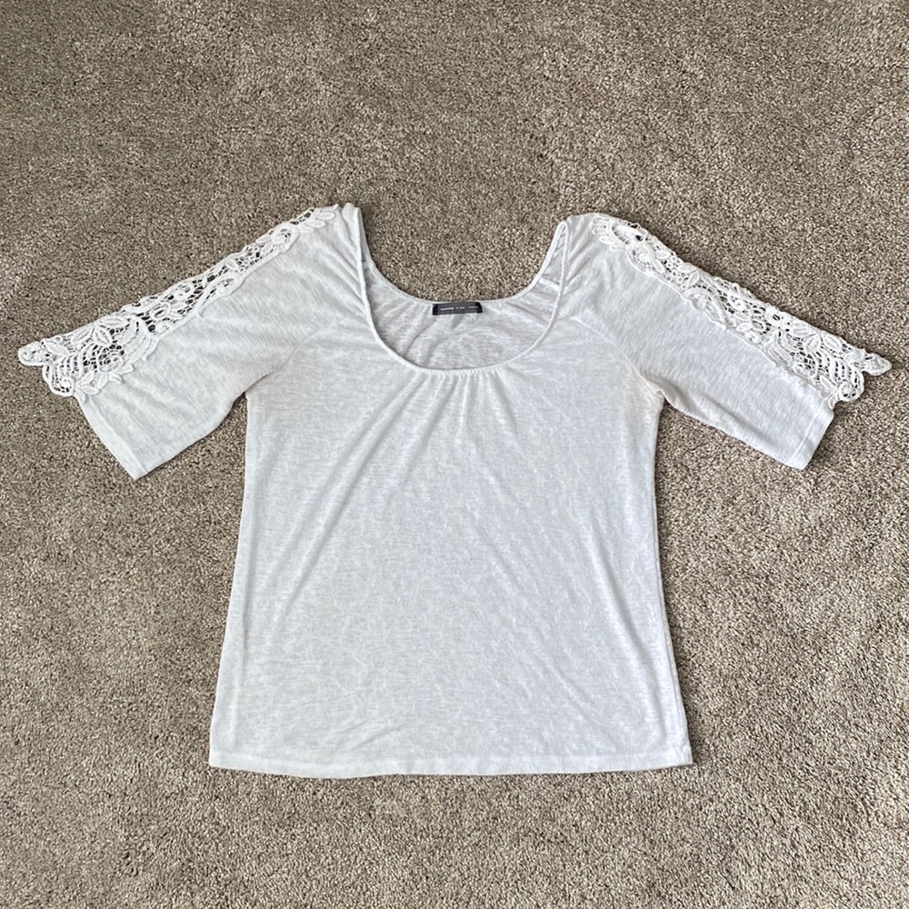 Happening In The Present Quarter Length Scoop Neck Top